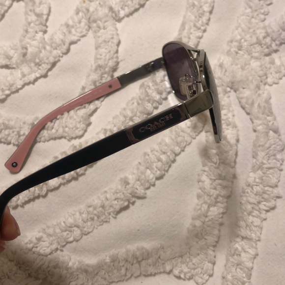 Coach sunglasses - Picture 2 of 3
